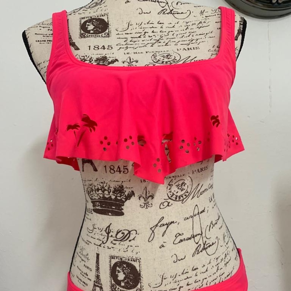Size XS swimsuit, Aeropostal